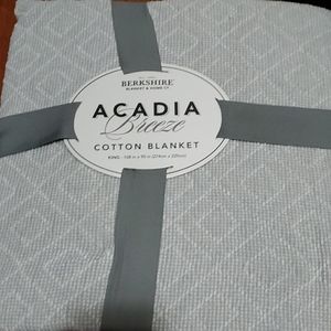 BERKSHIRE COTTON BLANKET